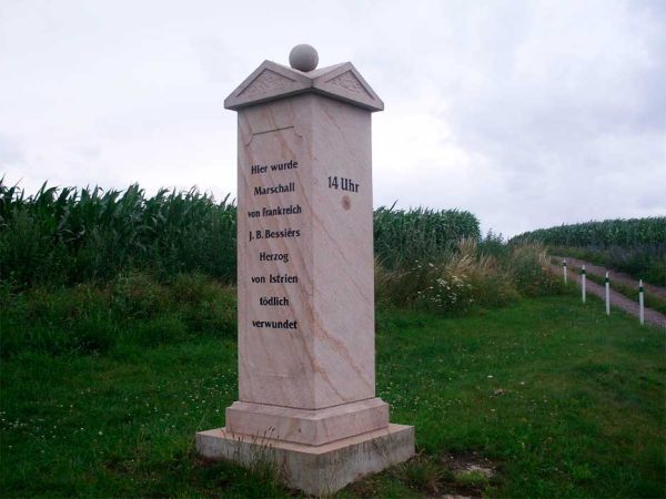 Стела в честь маршала Бессьера в Риппахе. Стела в честь маршала Бессьера в Риппахе.